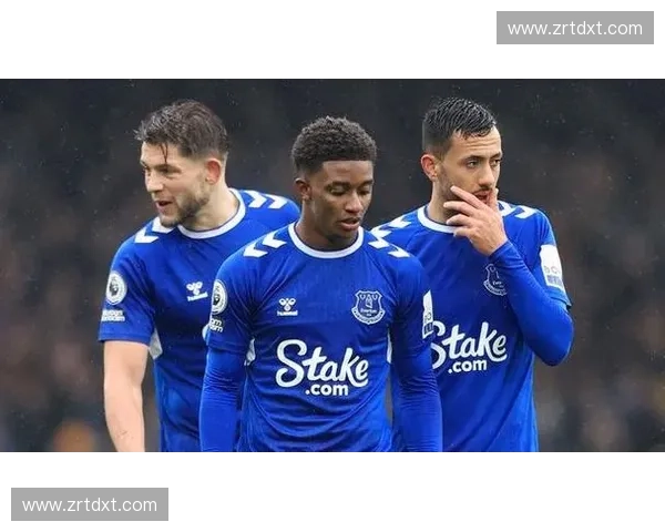 南安普敦主场迎战热刺 双方争夺英超关键三分之战